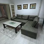 Gh With Private Parking 아파트 *