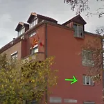 Gh With Private Parking *