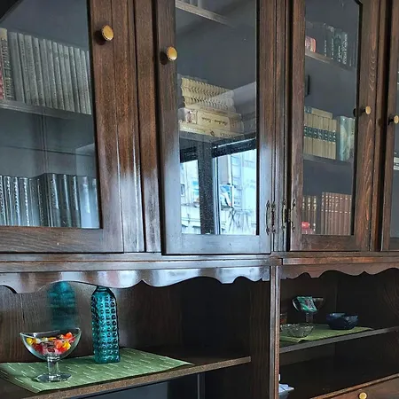 Gh With Private Parking Apartament